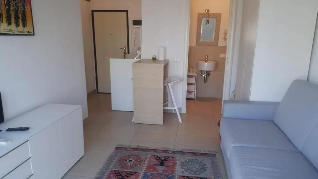 Monolocale Lungomare Viareggio Apartment