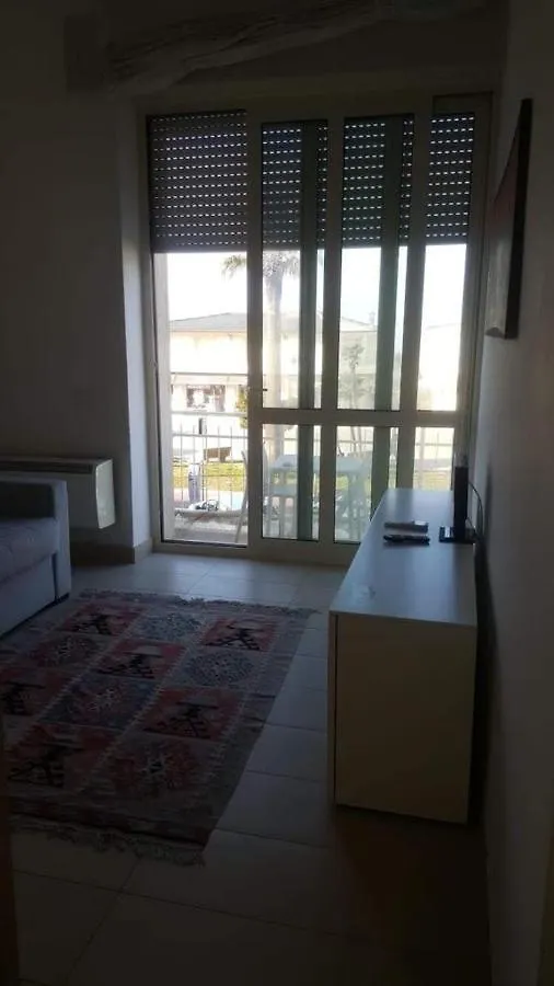 Monolocale Lungomare Viareggio Apartment